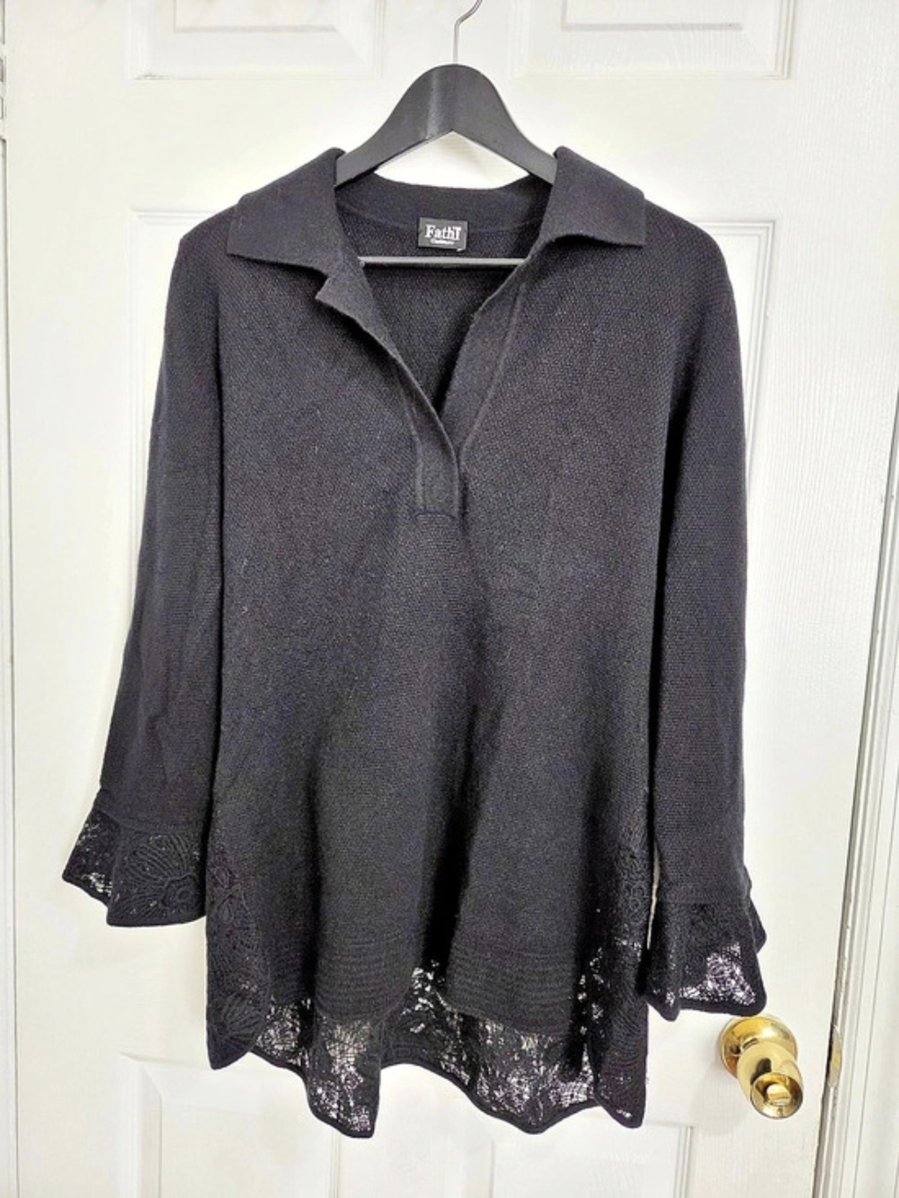 Faith Black Cashmere Lace Trim Tunic Size M